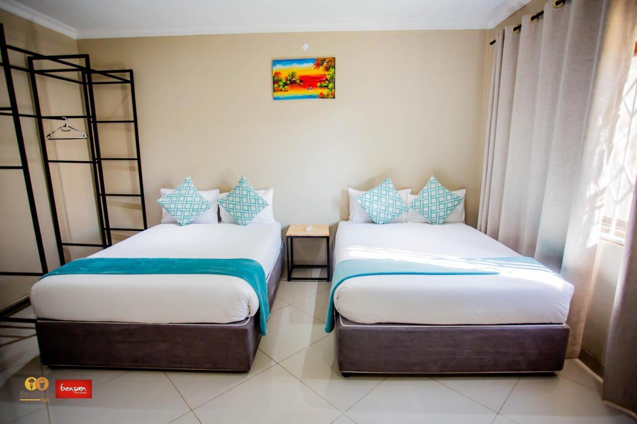 Douglas Lodge & Apartments ลิลองเว ภายนอก รูปภาพ